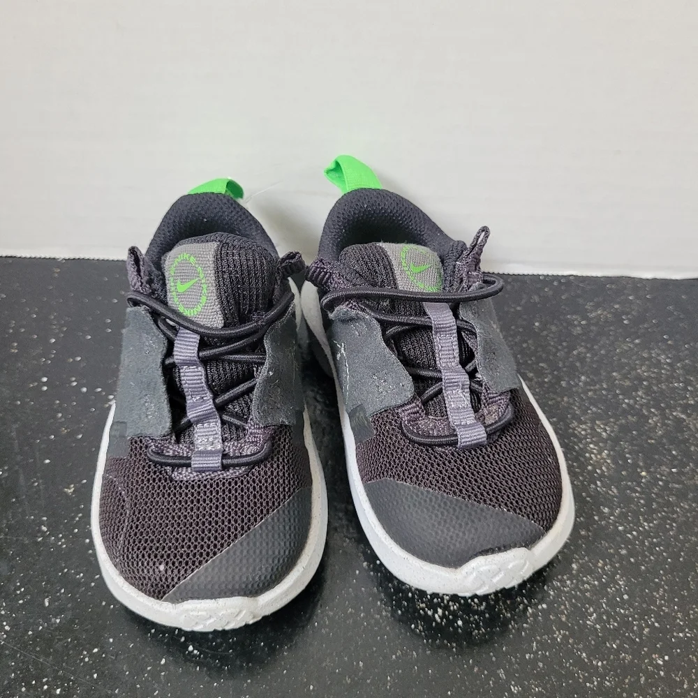 Nike Kids Crater Impact Black and Gray Sneakers with Green Accents